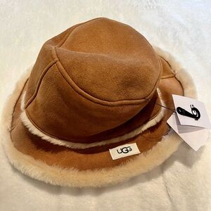 UGG Bucket Hat